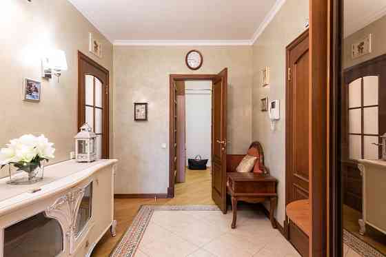 Дніпровський район, Русанівка, Шамо 12,  3-кімнатна Київ