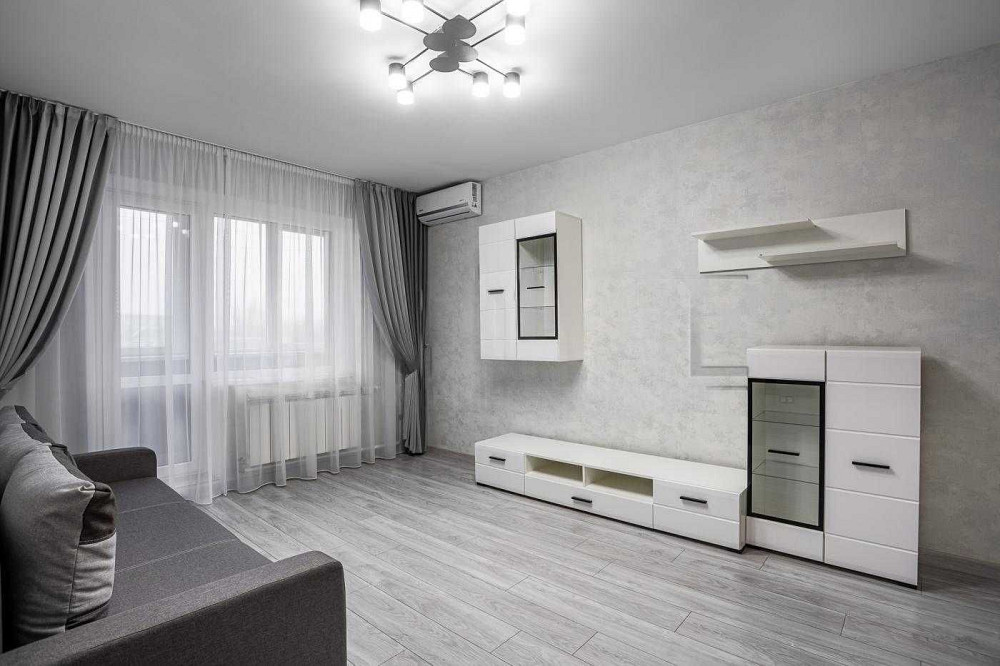 Аренда квартиры Киев 3 комнаты 57м2 Караваевы Дачи Соломенка Дисконт Київ - зображення 1