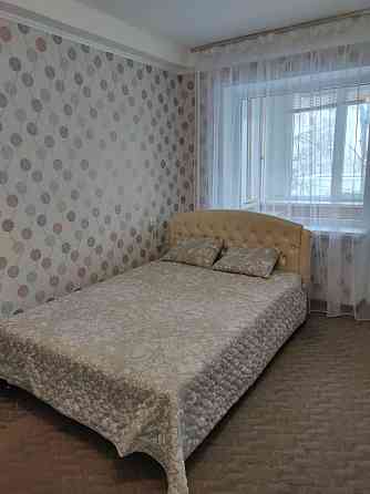 Пропоную 2-к квартиру поряд з метро "Чернігівська" Київ