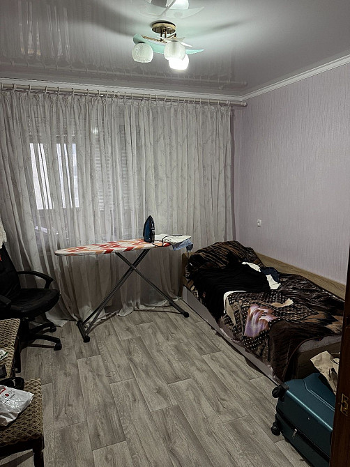 . Продам 3х комнатную квартиру на 4 микрорайоне. Дом 36а Лозовая - изображение 2