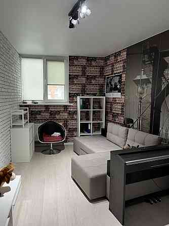 3 кімн Центр Ямська 35, метро Палац Украіна -11 хв Київ