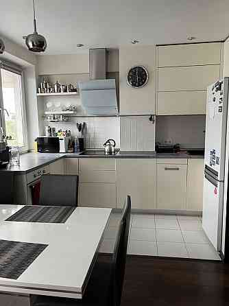 3 кімн Центр Ямська 35, метро Палац Украіна -11 хв Київ