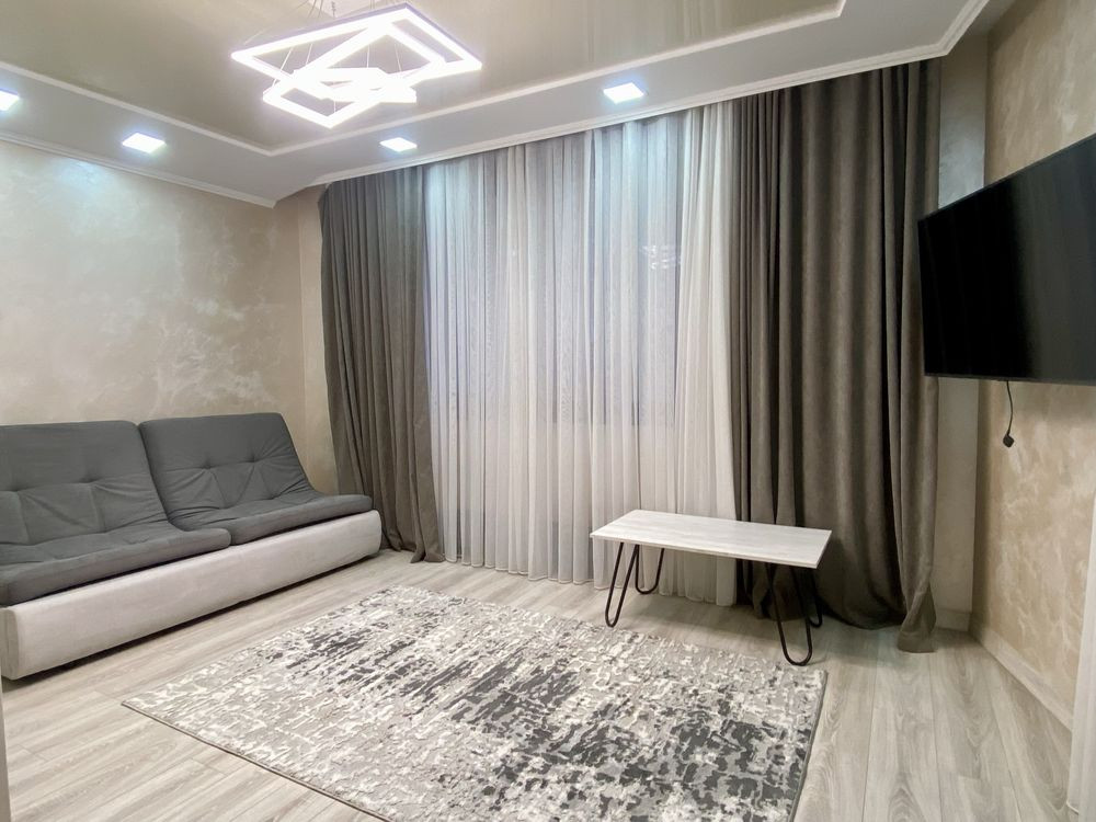 Актуально двокімнатна квартра роздільна ЖК New York Олімпійська центр Київ - зображення 1