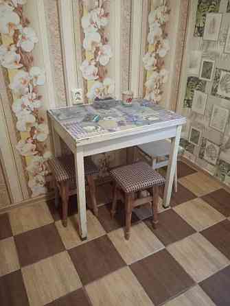 Терміново здається 2-хкімнатна квартира.Центр. Хмельницкий