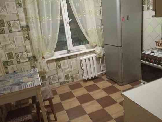 Терміново здається 2-хкімнатна квартира.Центр. Хмельницкий