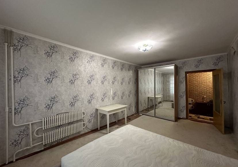 Сдам 1-комн. Левый берег. 11 район. Каменское (Запорожская обл.) - изображение 2