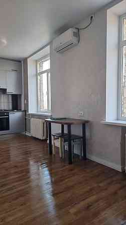 Аренда 2х ком. на Металлургов Запоріжжя