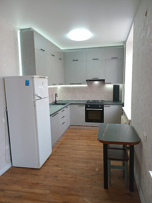 Аренда 2х ком. на Металлургов Запоріжжя - зображення 2