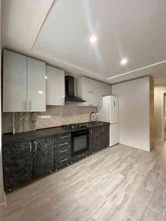 Здам повністю НОВУ квартиру в центрі міста Кропивницкий