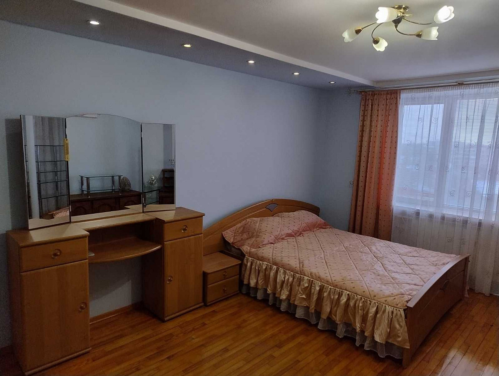 Оренда 4-х кімнатної квартири в центральній частині міста. Черкаси - зображення 3