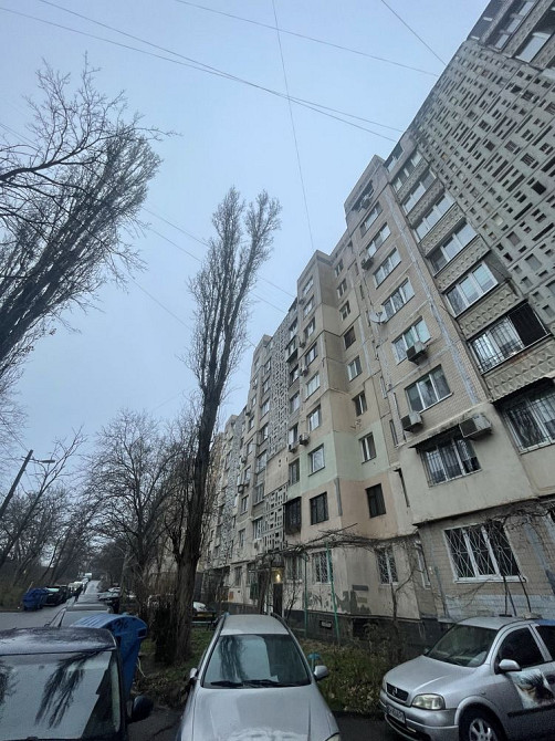 Сдам трехкомнатную квартиру на ул Королева / рынок Южный Одесса - изображение 1