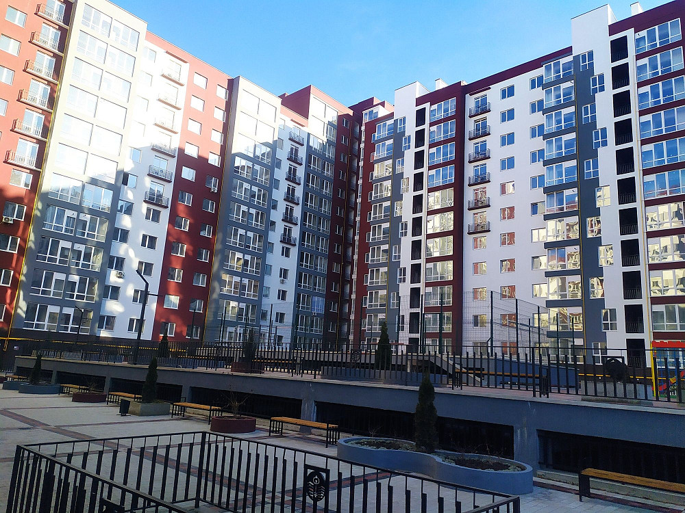 Продам, Центр, 2к., Княгинен-Галицька, Ратуша, Панорама Плаза Івано-Франківськ - зображення 1