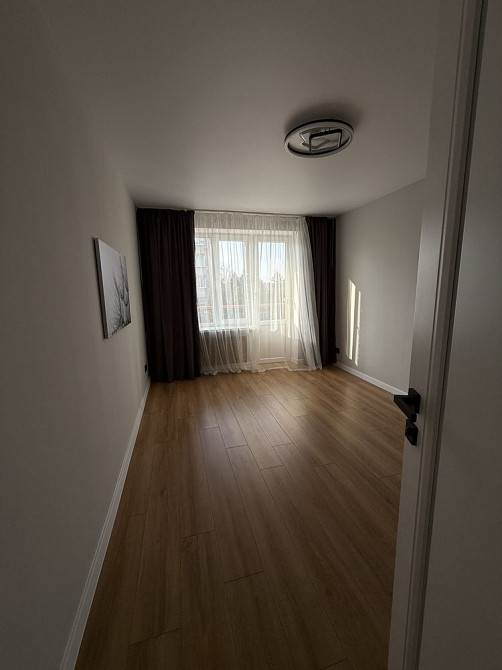 Двохкімнатна на середньому поверсі з ремонтом  - зображення 1