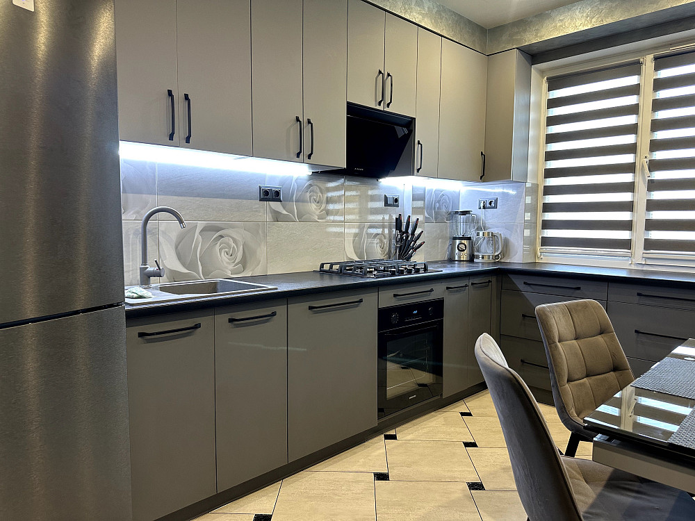 Затишна 3-кімнатна квартира з ремонтом та автономним опаленням! Белая Церковь - изображение 1