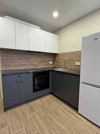 Видова квартира студія з усім необхідним у новому ЖК з генератором Київ