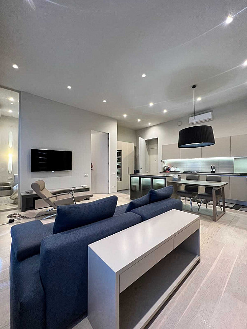 2к квартира без% пл.Укр. Героїв ( Льва Толстого) буд.Морозова Киев - изображение 1