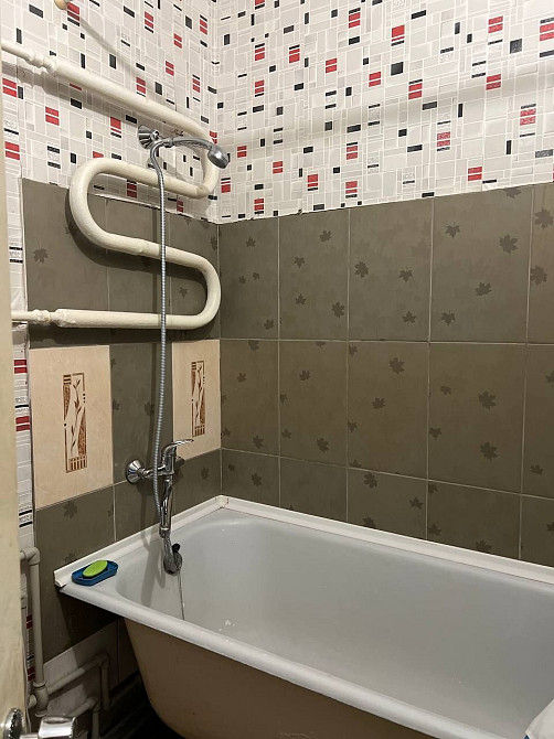 Здам 2ку центр ТЦ Україна Запорожье - изображение 5