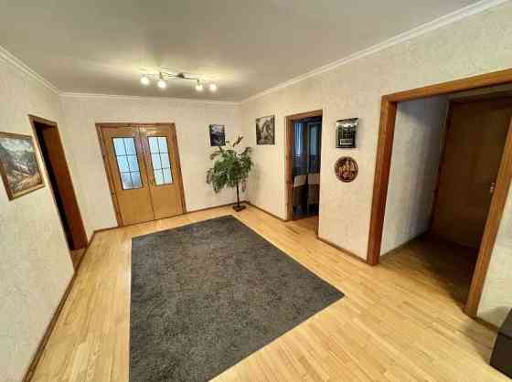 ПРОДАЖ 3к з ремонтом! вул. Вишняківська" Будинок 2000 року Київ