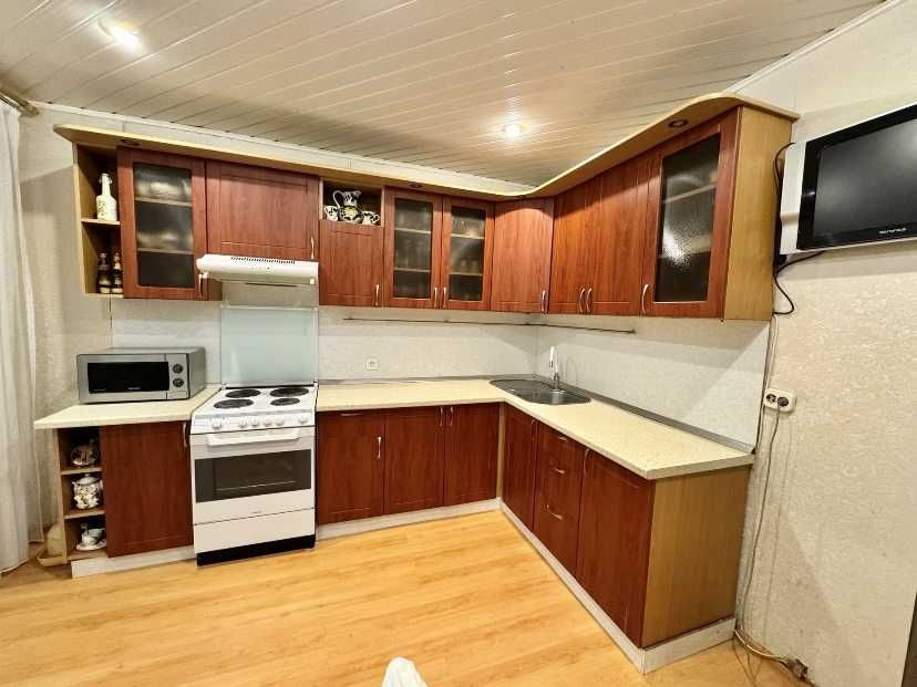 ПРОДАЖ 3к з ремонтом! вул. Вишняківська" Будинок 2000 року Киев - изображение 8