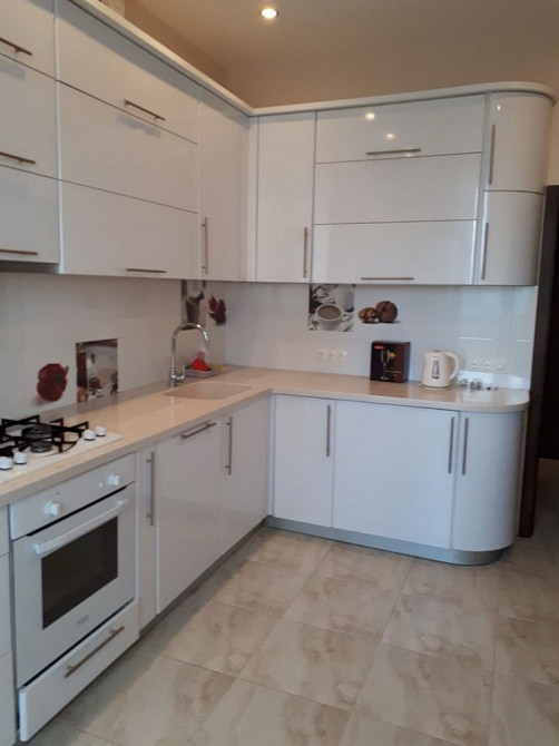 У продажу 1 квартира з ремонтом ,біля метро Площа Повстання. Харків - зображення 1