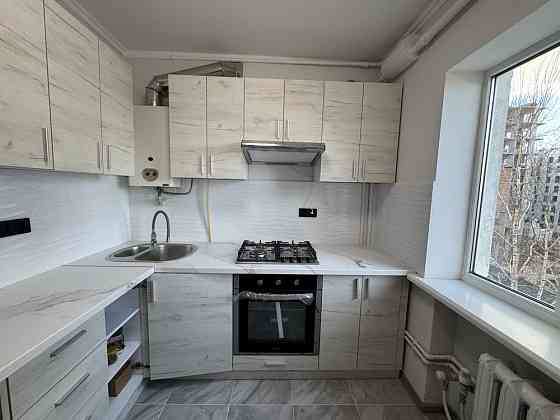 Здам 2 кімнатну квартиру вул. Г. Майдану Чернівці