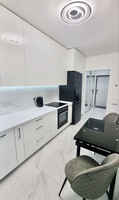 Оренда видової 2к квартири ЖК Поділ Рлаза Київ - зображення 1