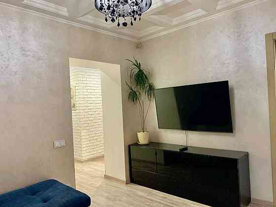 Сдам шикарную 3к квартиру 65 м2 ул. Старокозацкая 74 б р-н Озерка Днепр