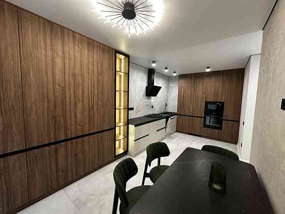 Продаж 2-кімнатної квартири в ЖК Family Plaza Ивано-Франковск