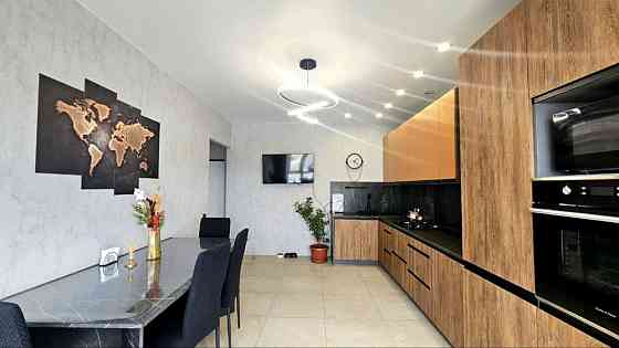 Видова квартира з гарним ремонтом 3-кімнатна Ірпінь