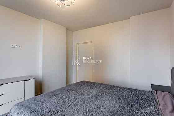 Продажа квартиры Киев ЖК Яркий 77 м² 3 комнаты метро Минская Балкон Київ