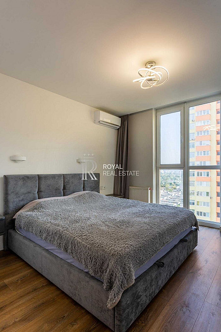 Продажа квартиры Киев ЖК Яркий 77 м² 3 комнаты метро Минская Балкон Київ - зображення 5