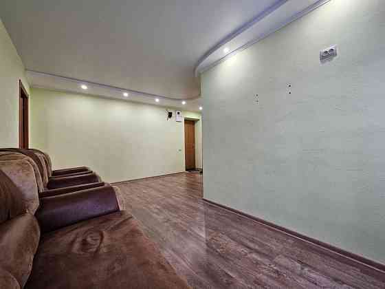 Продам 2х ком квартиру ж-м 12 квартал Днепр