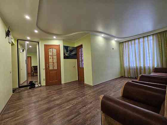 Продам 2х ком квартиру ж-м 12 квартал Днепр