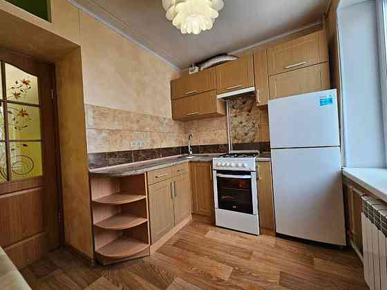 Продам 2х ком квартиру ж-м 12 квартал Днепр