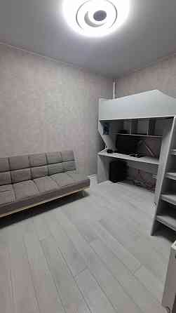 Двокімнатна квартира з ремонтом та меблями Буча