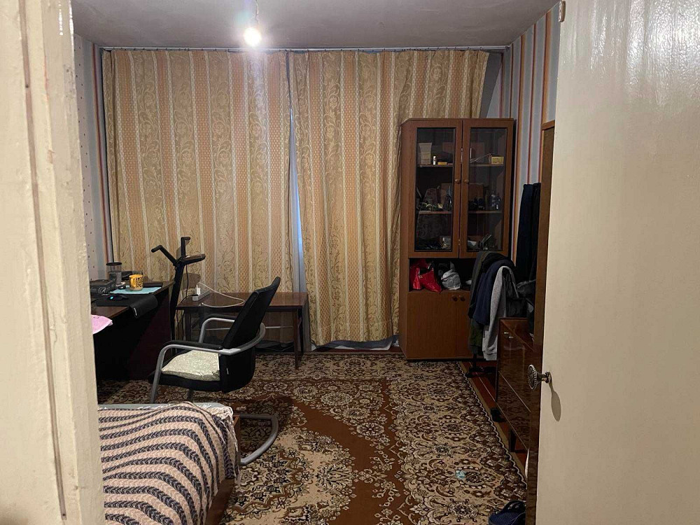 2х кімнатна 1-й этаж, панельний, Оболонський пр. 500м от м. Минская Київ - зображення 3