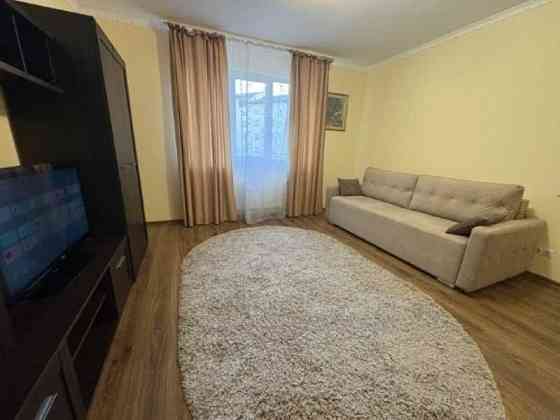 Оренда 2 кімнатної квартири площа Князя Святослава Залізничний район Львів