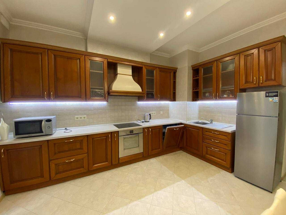 Здається 3х кімн.квартира вул.Назарівська 11, м.Університет, Центр Київ - зображення 1