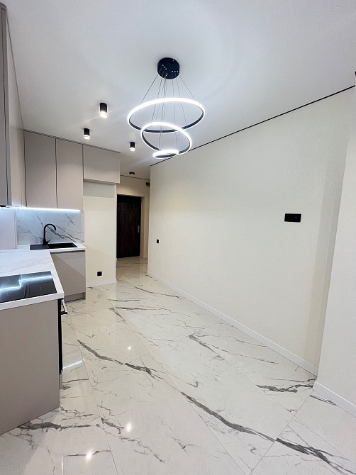 Центральний парк! Продаж нової,  1 к квартири з Дизайнерським ремонтом Ірпінь - зображення 3