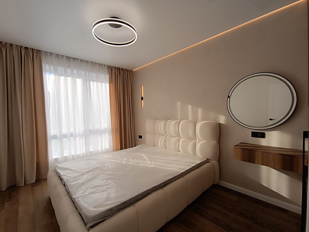 Стильна,простора 2х кімнатна в центрі міста Ивано-Франковск - изображение 1