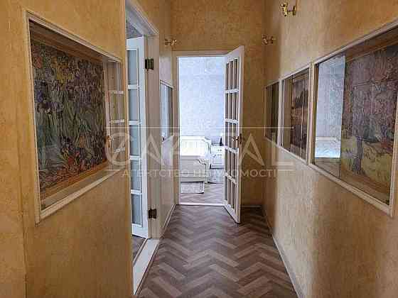 Продажа квартиры 47м2 в ЦАРСКОМ ДОМЕ потолки 3.27м Жилянская Центр Київ