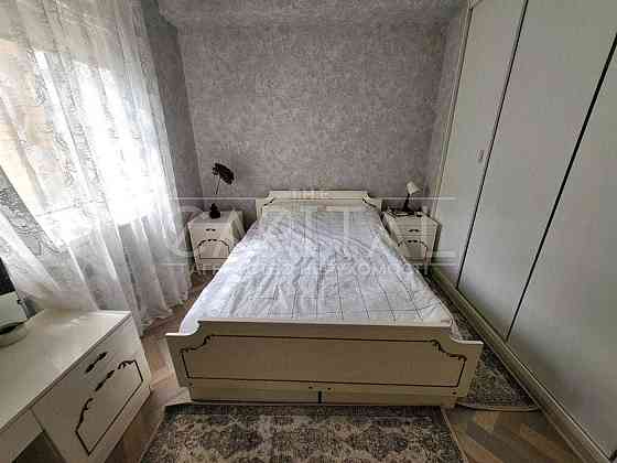 Продажа квартиры 47м2 в ЦАРСКОМ ДОМЕ потолки 3.27м Жилянская Центр Київ