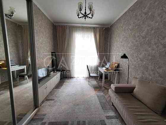 Продажа квартиры 47м2 в ЦАРСКОМ ДОМЕ потолки 3.27м Жилянская Центр Київ