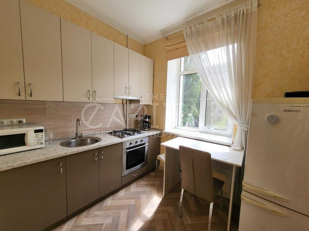 Продажа квартиры 47м2 в ЦАРСКОМ ДОМЕ потолки 3.27м Жилянская Центр Киев - изображение 3