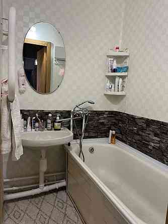 Продам 2-ком квартиру на Коммунаре, Метростроевская дом 13 Днепр