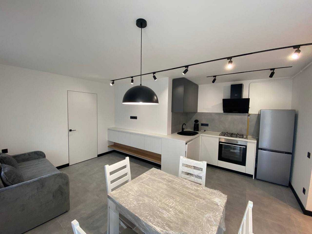 Здаю в оренду велику 1к. квартиру по вул. Бандери! Ивано-Франковск - изображение 1