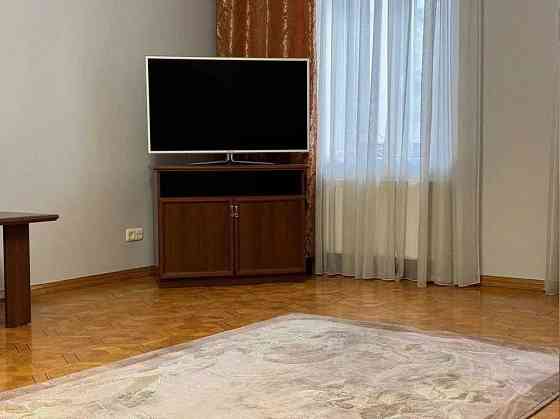 Здам 3 кімн. квартиру вул. Богдана Хмельницького SF Київ