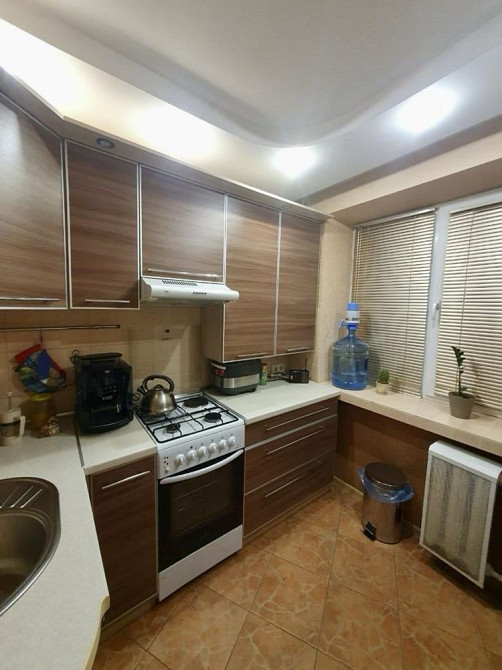 Здам 1 кімнатну, ПРОСПЕКТ НЕЗАЛЕЖНОСТІ (ГОЛОВНА), меблі та техніка Чернівці - зображення 1