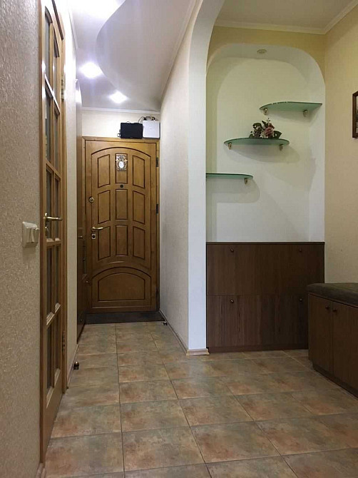 метро Печерська Палац спорту Гулівер Київ - зображення 7