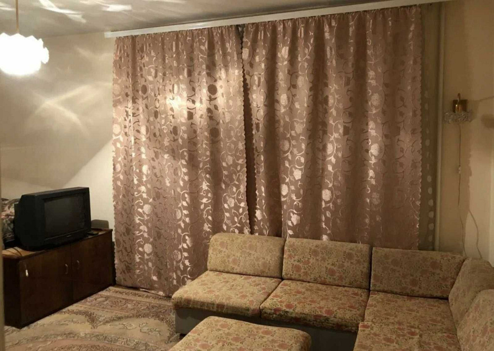 2-х.кім.квартири вул. Перемоги для сім'ї чи двох вояків на місяць-два Житомир - изображение 1